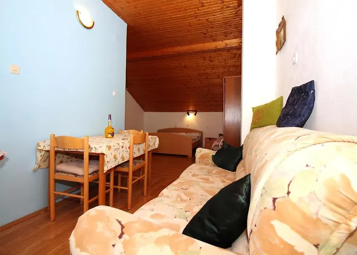 Jadranka S Pogledom Na